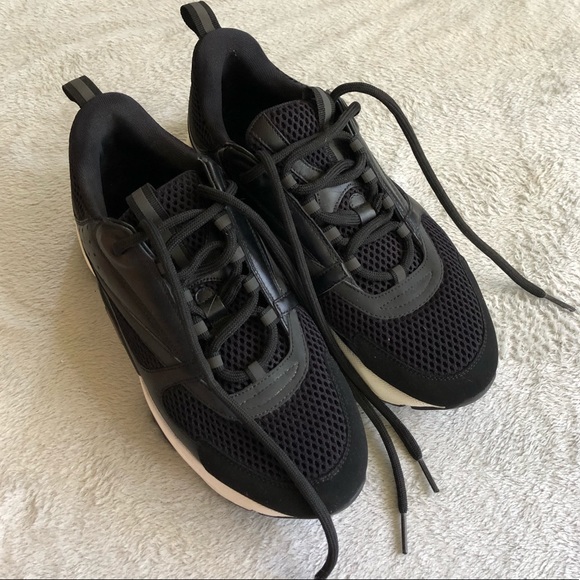 Dior b22 runners